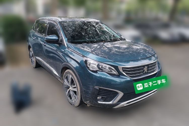 Used Peugeot 5008 2017 350THP 7-Seater Elite Edition Front Right 45 Deg