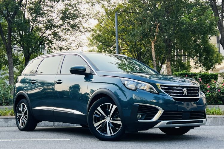 Used Peugeot 5008 2017 380THP 7-Seater Elite Edition Front Right 45 Deg