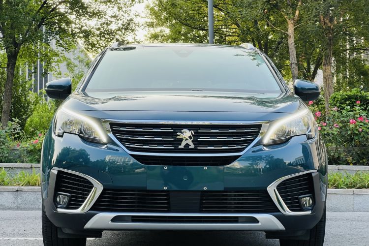 Used Peugeot 5008 2017 380THP 7-Seater Elite Edition Front