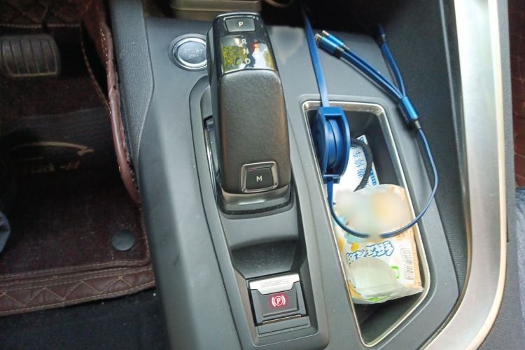 Used Peugeot 5008 2017 380THP 7-Seater Elite Edition Gear Lever
