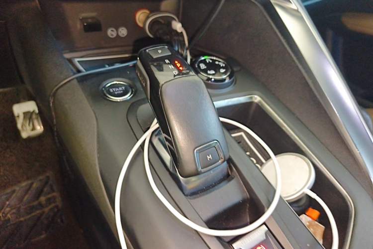 Used Peugeot 5008 2017 380THP 7-Seater Luxury GT Edition Gear Lever