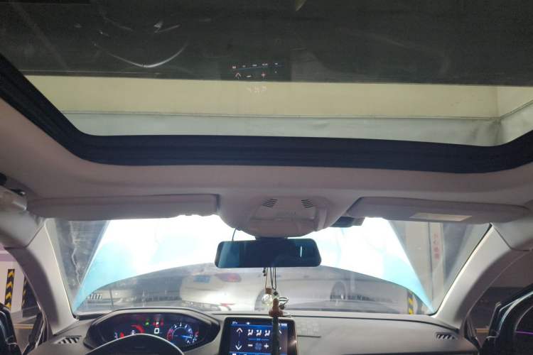 Used Peugeot 5008 2017 350THP 7-Seater Elite Edition Headliner