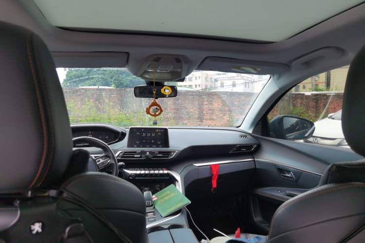 Used Peugeot 5008 2017 350THP 7-Seater Elite Edition Headliner