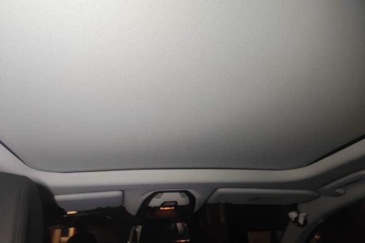 Used Peugeot 5008 2017 380THP 7-Seater Boundary-Free Edition Headliner