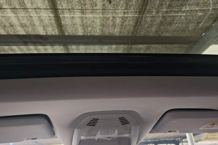 Used Peugeot 5008 2017 380THP 7-Seater Boundary-Free Edition Headliner