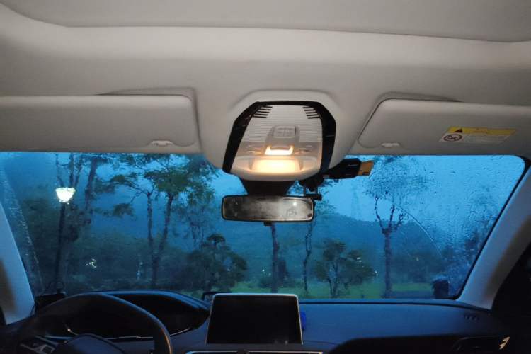 Used Peugeot 5008 2017 350THP 7-Seater Elite Edition Headliner