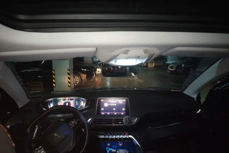 Used Peugeot 5008 2017 380THP 7-Seater Elite Edition Headliner
