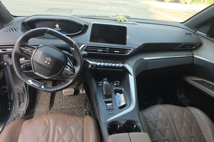 Used Peugeot 5008 2017 380THP 7-Seater Luxury GT Edition Interior 2