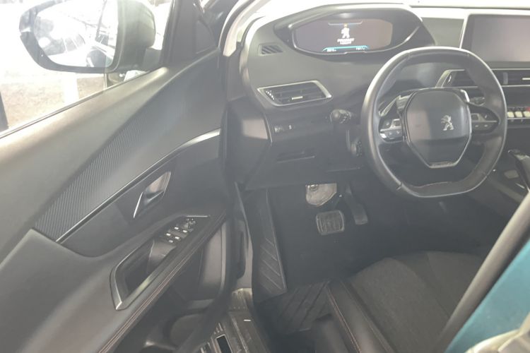 Used Peugeot 5008 2017 350THP 7-Seater Elite Edition Interior 2