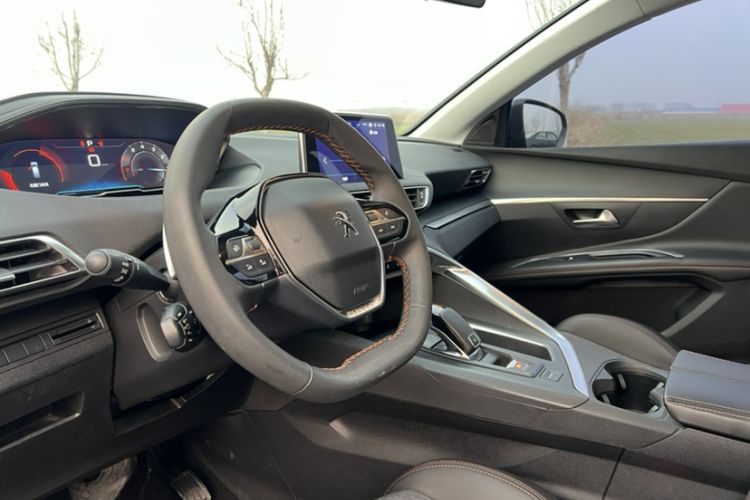 Used Peugeot 5008 2017 380THP 7-Seater Elite Edition Interior 2