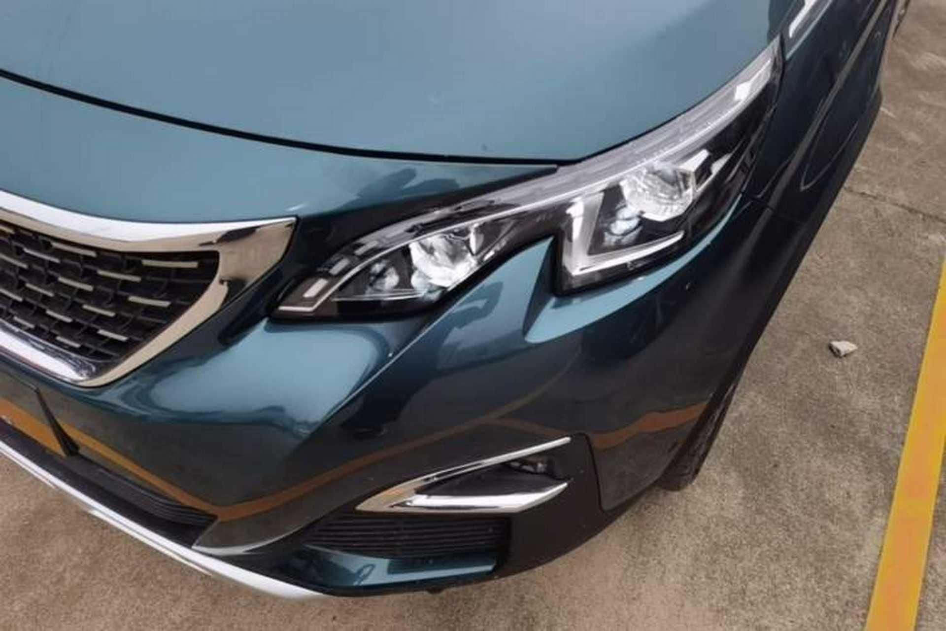 Used Peugeot 5008 2017 380THP 7-Seater Luxury GT Edition Left Front Headlight