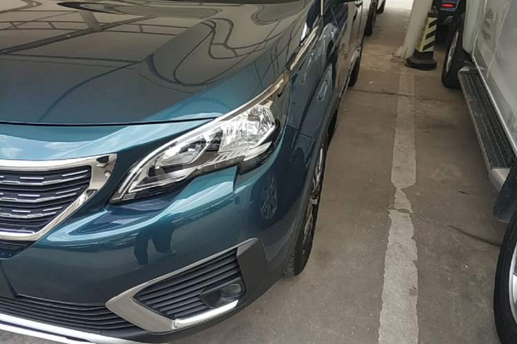 Used Peugeot 5008 2017 380THP 7-Seater Elite Edition Left Front Headlight