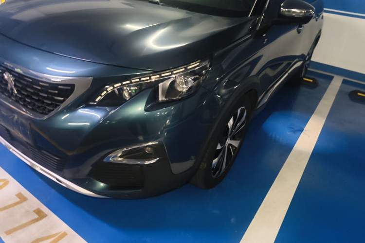 Used Peugeot 5008 2017 380THP 7-Seater Luxury GT Edition Left Front Headlight