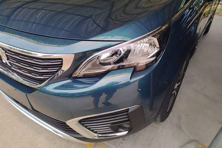 Used Peugeot 5008 2017 380THP 5-Seater Elite Edition Left Front Headlight