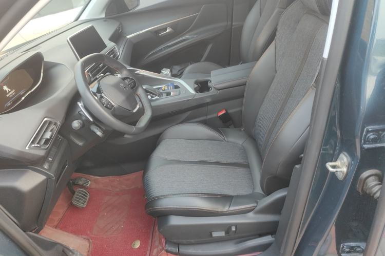 Used Peugeot 5008 2017 350THP 7-Seater Elite Edition Left Front Seat