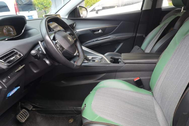 Used Peugeot 5008 2017 350THP 7-Seater Elite Edition Left Front Seat