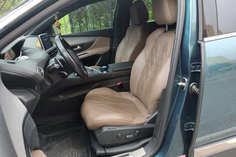 Used Peugeot 5008 2017 380THP 7-Seater Luxury GT Edition Left Front Seat