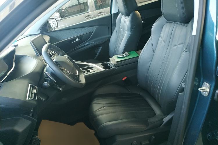 Used Peugeot 5008 2017 380THP 7-Seater Luxury Edition Left Front Seat
