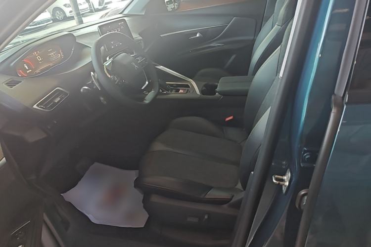 Used Peugeot 5008 2017 350THP 5-Seat Elite Edition Left Front Seat