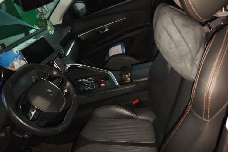 Used Peugeot 5008 2017 380THP 7-Seater Elite Edition Left Front Seat
