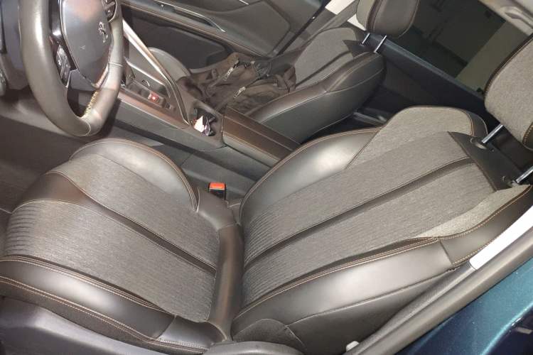 Used Peugeot 5008 2017 380THP 7-Seater Elite Edition Left Front Seat