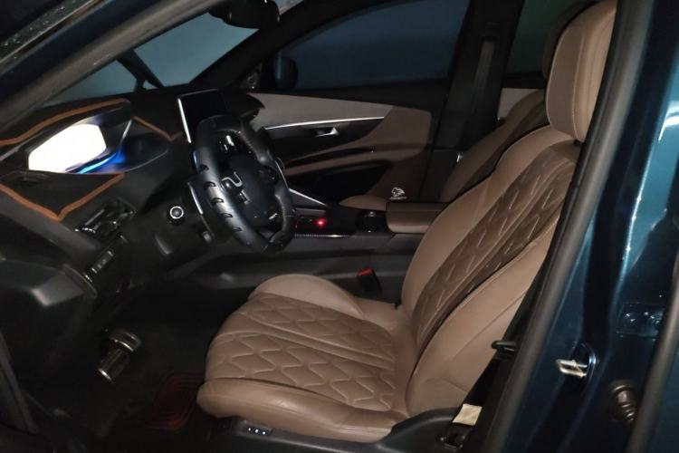 Used Peugeot 5008 2017 380THP 7-Seater Luxury GT Edition Left Front Seat