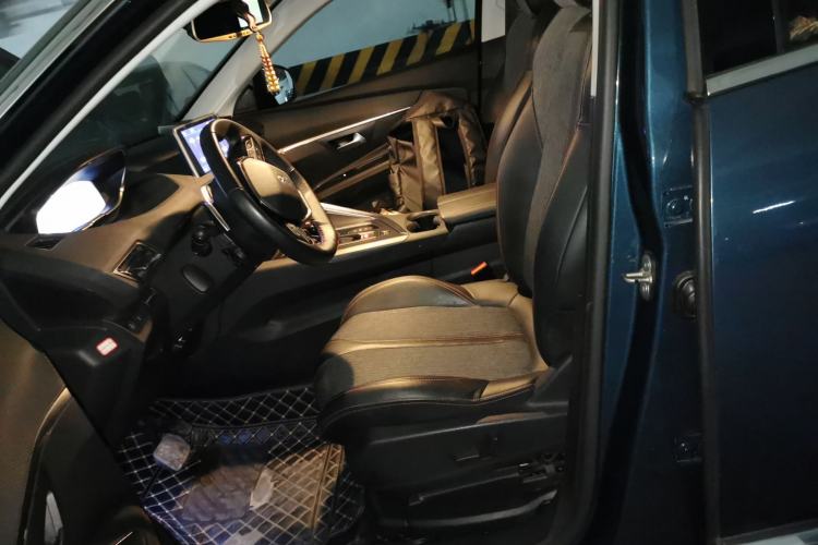 Used Peugeot 5008 2017 380THP 7-Seater Elite Edition Left Front Seat