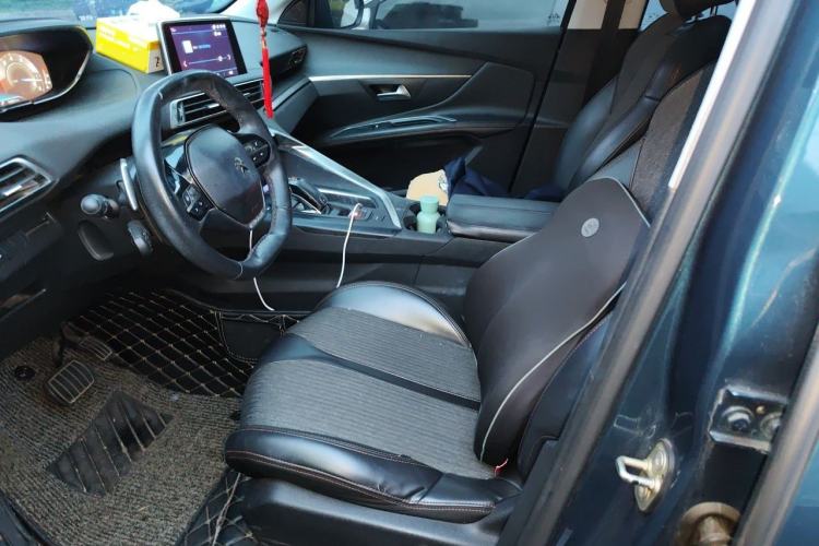 Used Peugeot 5008 2017 350THP 7-Seater Elite Edition Left Front Seat