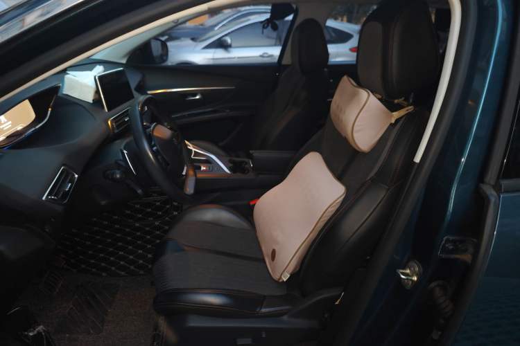 Used Peugeot 5008 2017 380THP 7-Seater Elite Edition Left Front Seat