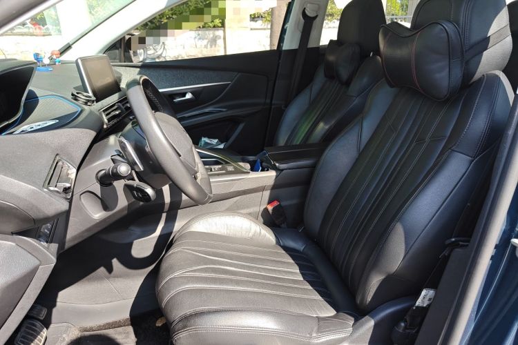 Used Peugeot 5008 2017 380THP 7-Seater Luxury Edition Left Front Seat