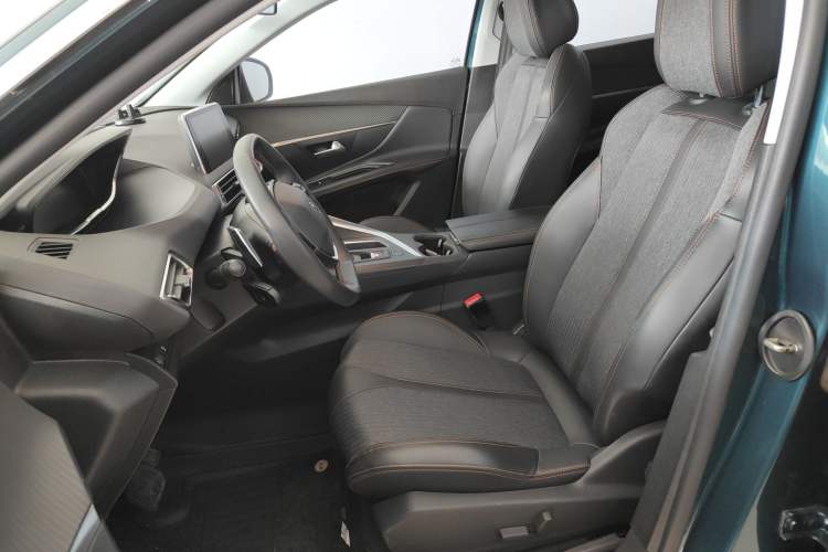 Used Peugeot 5008 2017 380THP 7-Seater Elite Edition Left Front Seat
