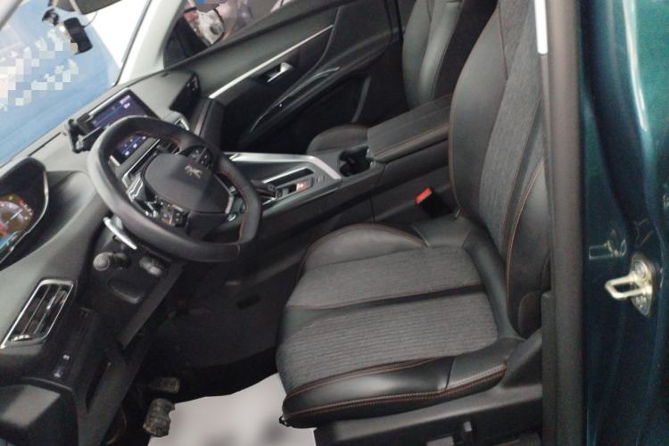Used Peugeot 5008 2017 380THP 7-Seater Elite Edition Left Front Seat