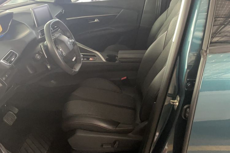 Used Peugeot 5008 2017 350THP 7-Seater Elite Edition Left Front Seat