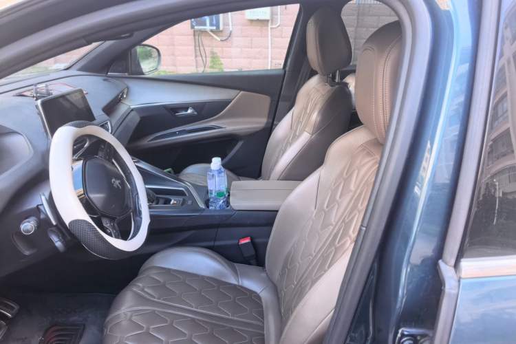 Used Peugeot 5008 2017 380THP 7-Seater Luxury GT Edition Left Front Seat