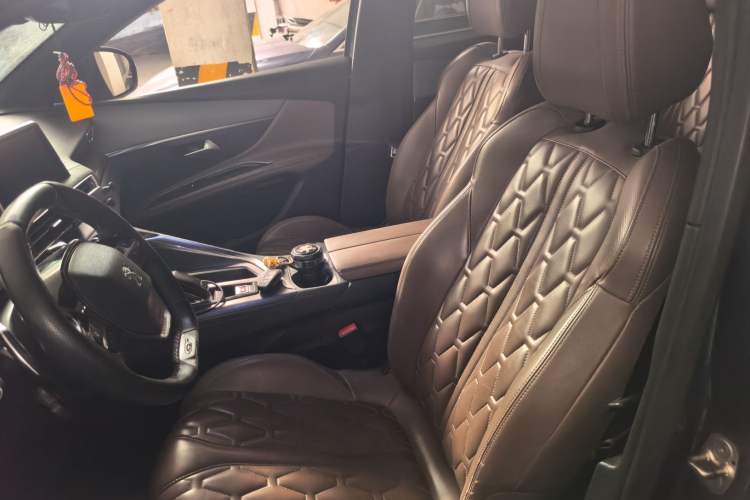 Used Peugeot 5008 2017 380THP 7-Seater Luxury GT Edition Left Front Seat