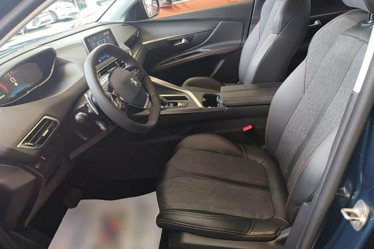 Used Peugeot 5008 2017 380THP 5-Seater Elite Edition Left Front Seat