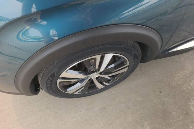 Used Peugeot 5008 2017 350THP 5-Seat Elite Edition Left Front Wheel Hub