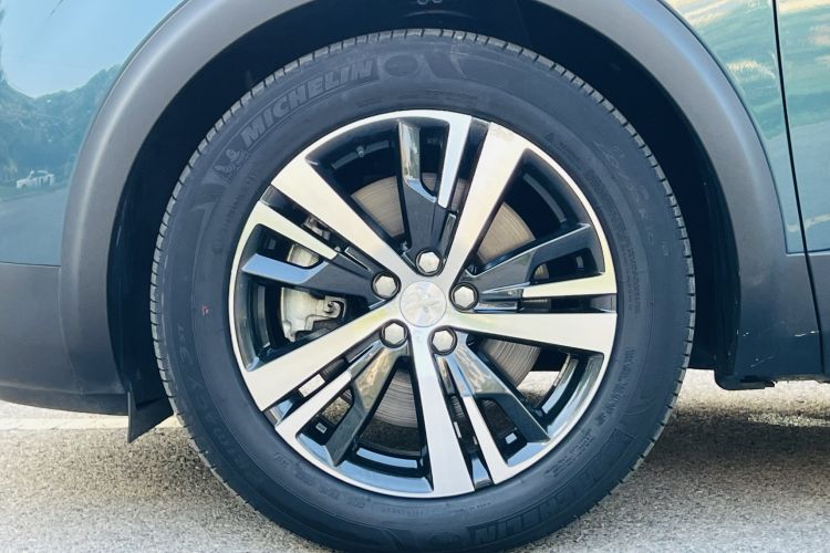 Used Peugeot 5008 2017 380THP 7-Seater Elite Edition Left Front Wheel Hub