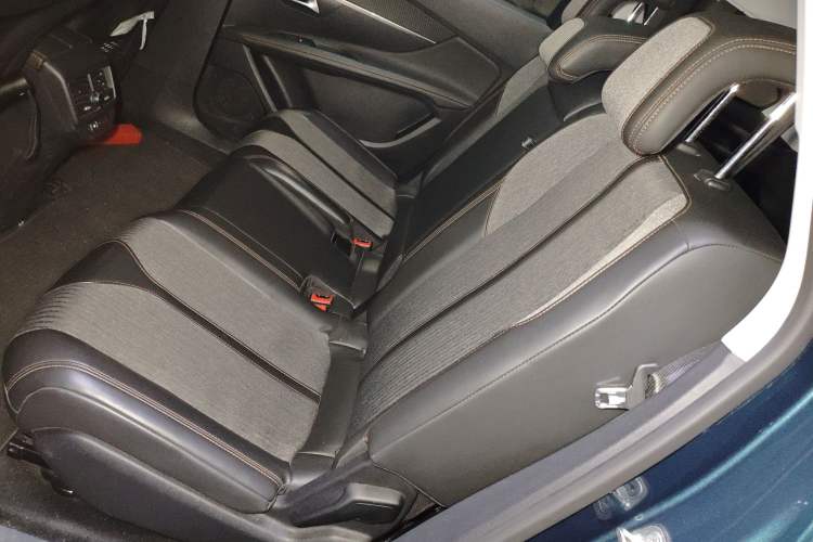 Used Peugeot 5008 2017 380THP 7-Seater Elite Edition Left Rear Seat