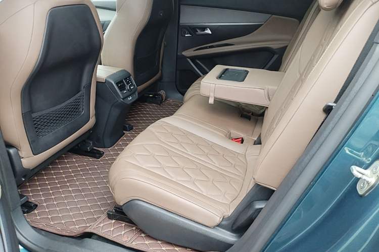 Used Peugeot 5008 2017 380THP 7-Seater Luxury GT Edition Left Rear Seat