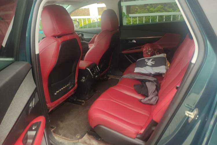 Used Peugeot 5008 2017 380THP 7-Seater Luxury Edition Left Rear Seat