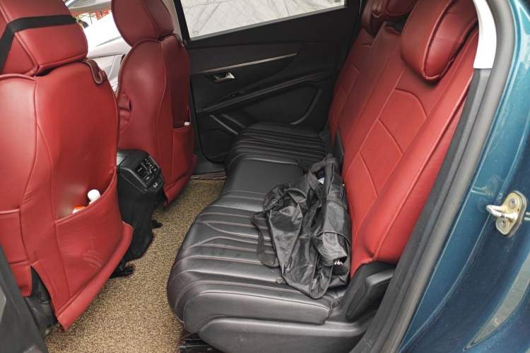 Used Peugeot 5008 2017 380THP 7-Seater Luxury Edition Left Rear Seat