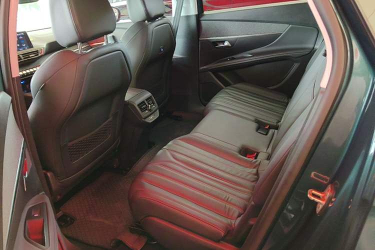 Used Peugeot 5008 2017 380THP 7-Seater Luxury Edition Left Rear Seat