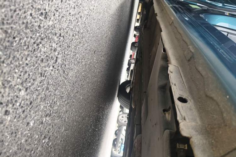 Used Peugeot 5008 2017 380THP 5-Seater Elite Edition Left Side Sill