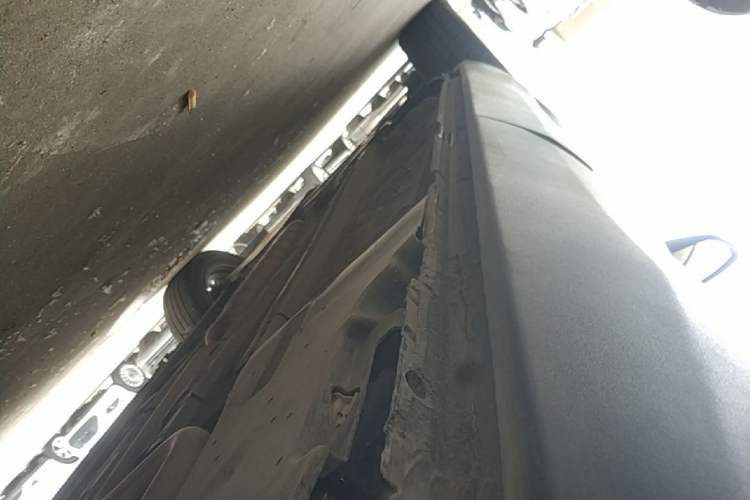 Used Peugeot 5008 2017 380THP 7-Seater Elite Edition Left Side Sill