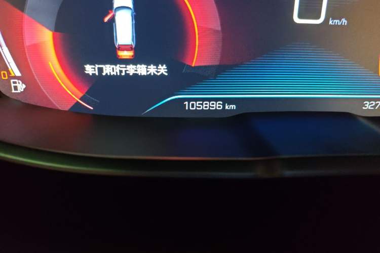 Used Peugeot 5008 2017 380THP 7-Seater Elite Edition Odometer Close Up