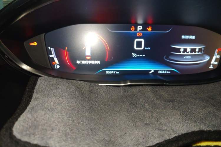 Used Peugeot 5008 2017 380THP 7-Seater Boundary-Free Edition Odometer Close Up