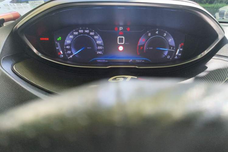 Used Peugeot 5008 2017 380THP 7-Seater Luxury Edition Odometer Close Up