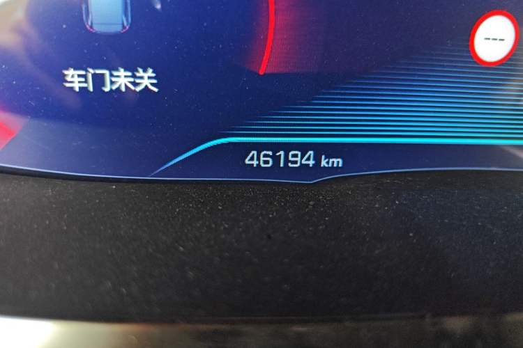 Used Peugeot 5008 2017 380THP 7-Seater Luxury Edition Odometer Close Up