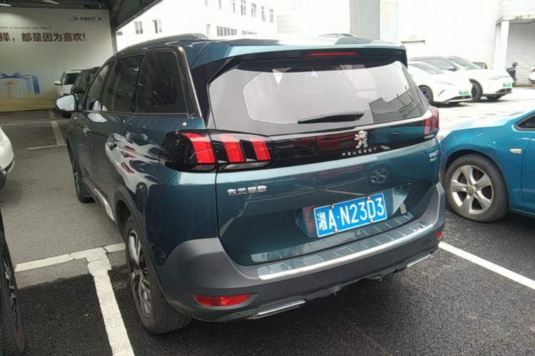 Used Peugeot 5008 2017 380THP 5-Seater Elite Edition Rear Left 45 Deg